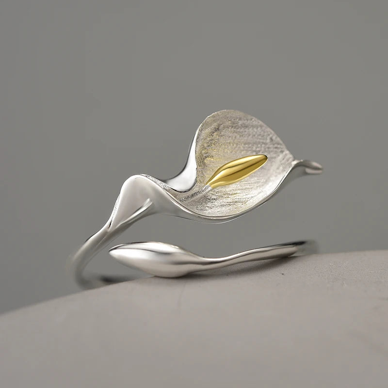 Calla Lily - Adjustable Ring | NEW