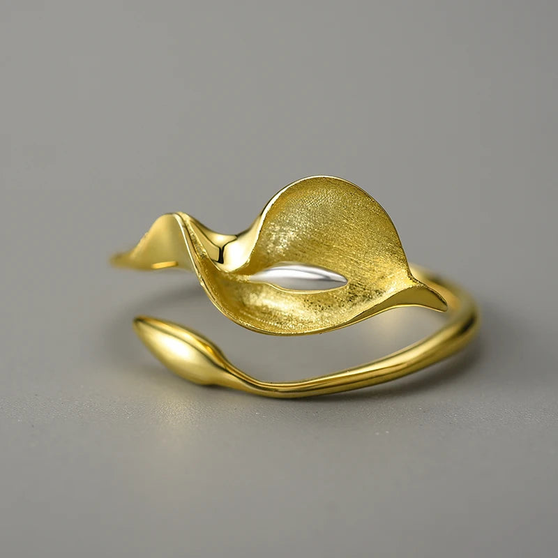 Calla Lily - Adjustable Ring | NEW