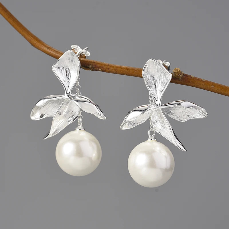 Four Leaf Pearl - Dangle Earrings | NEW