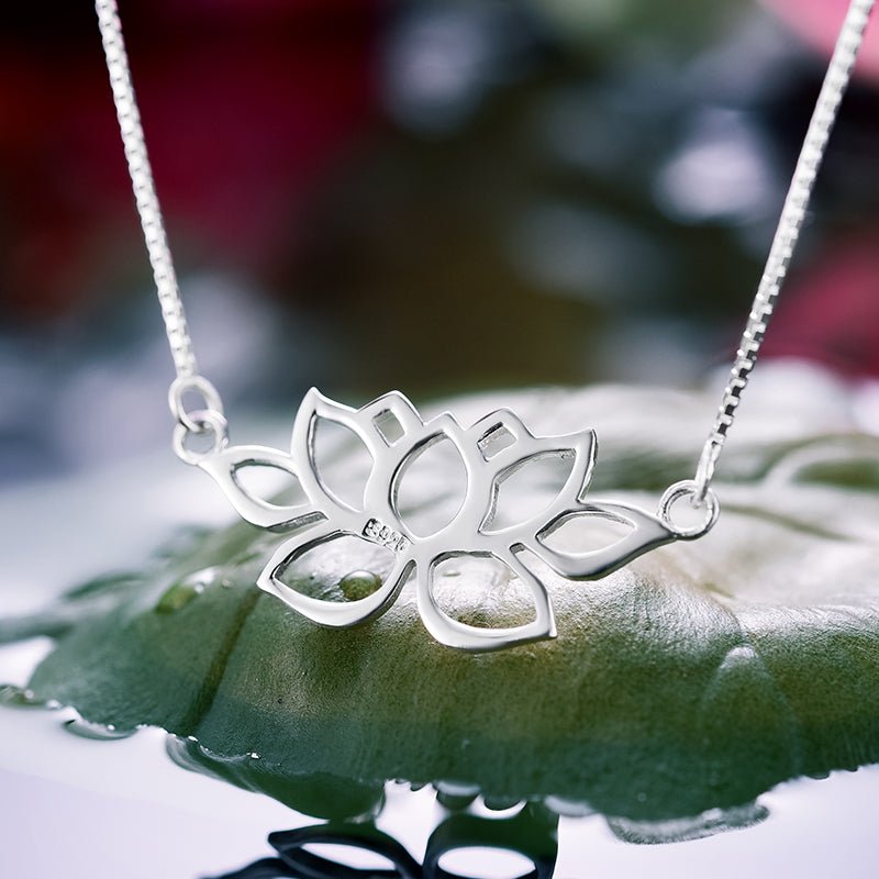 Minimal Lotus - Handmade Necklace | NEW - MetalVoque