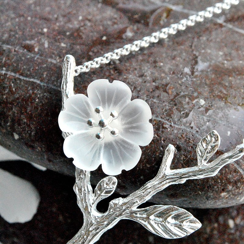 Rainy Flower - Handmade Necklace - MetalVoque