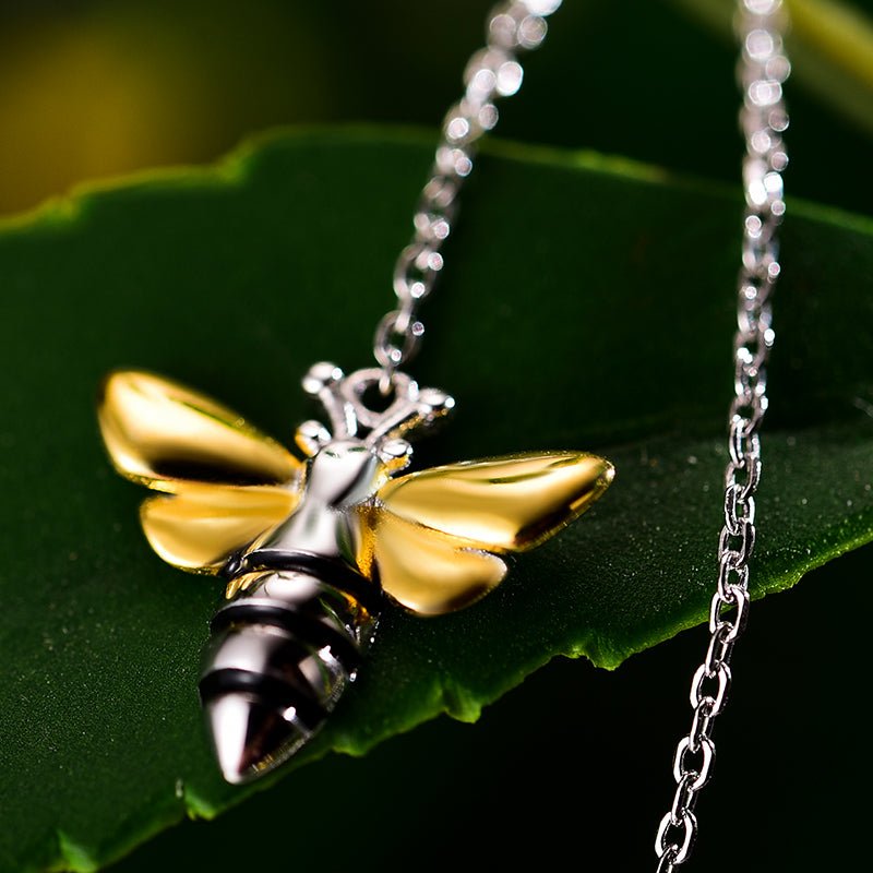 Lovely Honey Bee - Dangle Earrings | NEW - MetalVoque