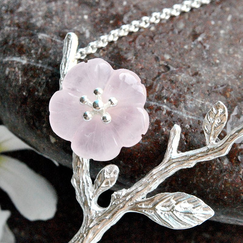 Rainy Flower - Handmade Necklace - MetalVoque