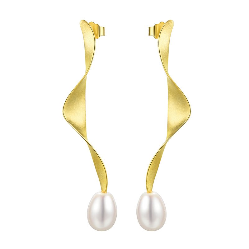 Twisted Pearl - Dangle Earrings