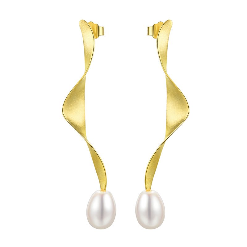 Twisted Pearl - Handmade Pearl Earrings