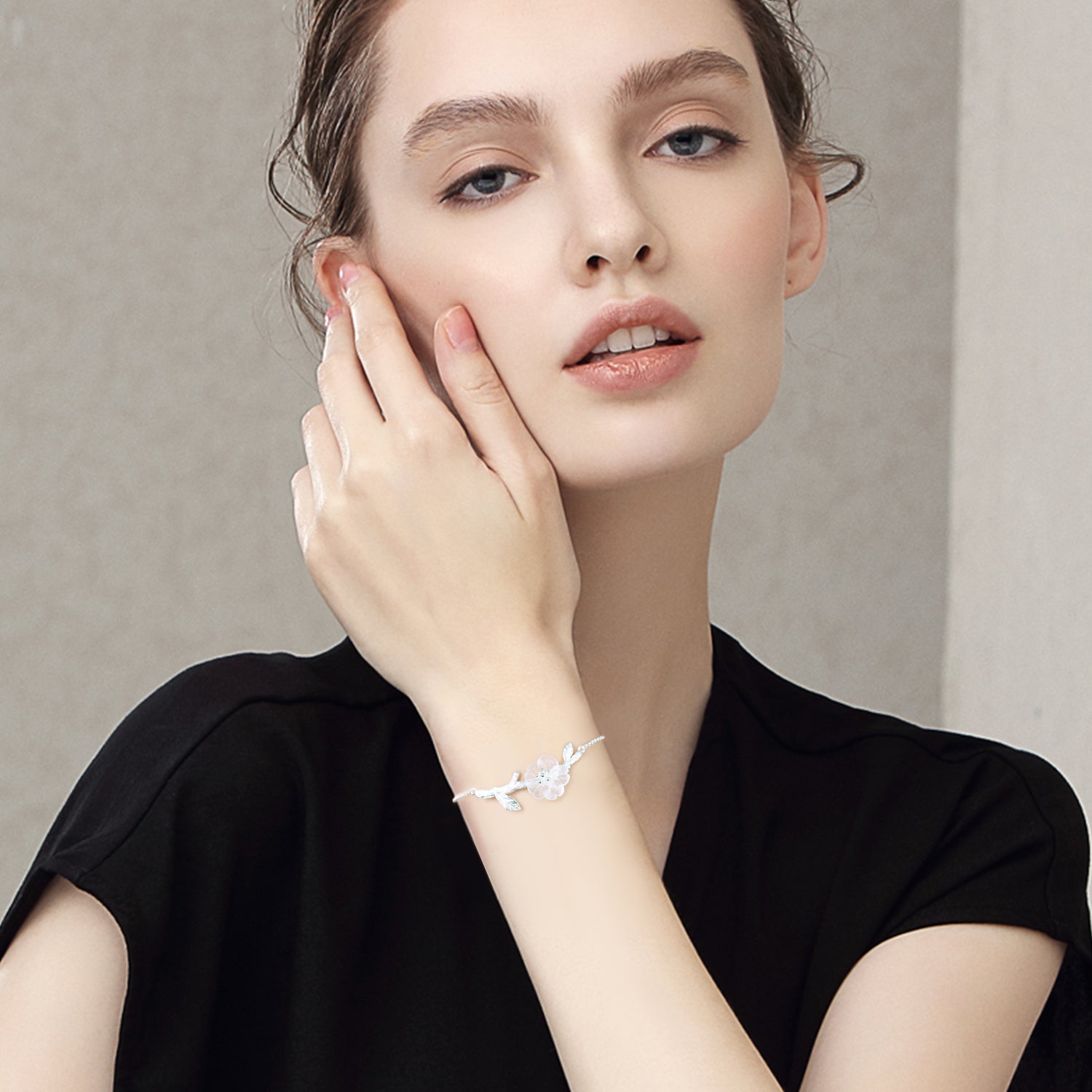 Rainy Flower - Handmade Bracelet - MetalVoque