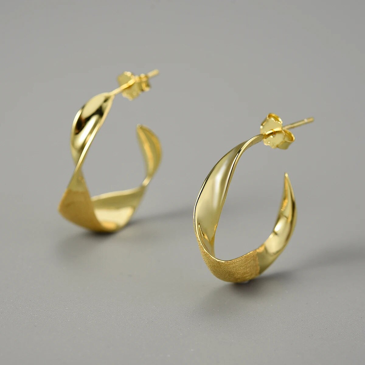 Curled Leaf - Hoop Earrings