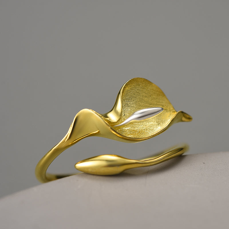Calla Lily - Adjustable Ring | NEW