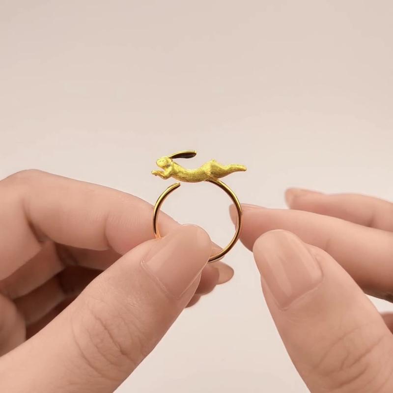 Running Bunny - Adjustable Ring | NEW