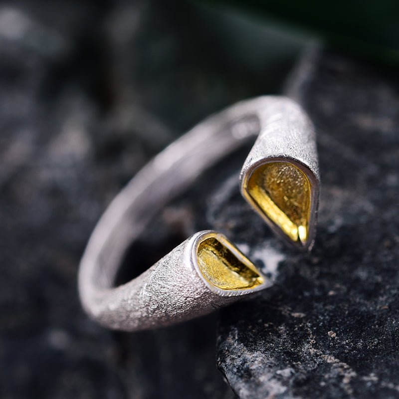 Golden Heart - Adjustable Ring - MetalVoque