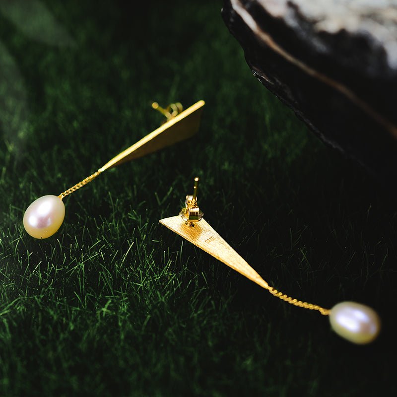 Perla esclamativa - Orecchini pendenti