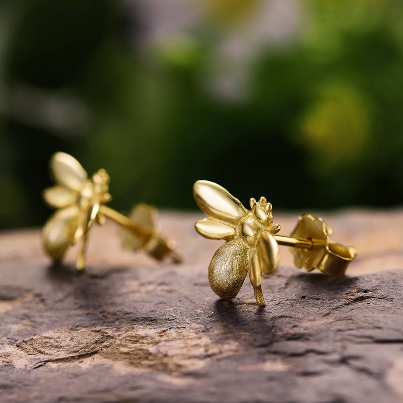 Cute Honeybee - Stud Earrings - MetalVoque
