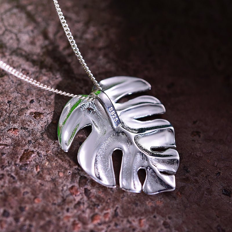 Monstera Petit - Handmade Pendant | New - MetalVoque