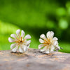 Dainty Daisy - Stud Earrings