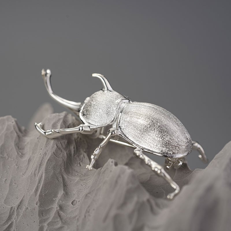 Kabutomushi - Handmade Brooch