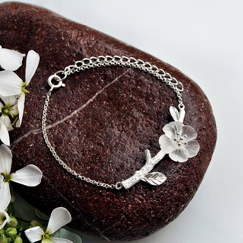 Rainy Flower - Handmade Bracelet - MetalVoque