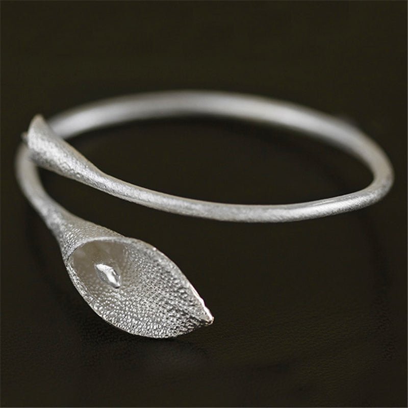 Calla Lily - Handmade Bangle | NEW - MetalVoque