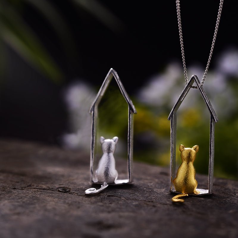 Gazing Cat - Handmade Pendant - MetalVoque