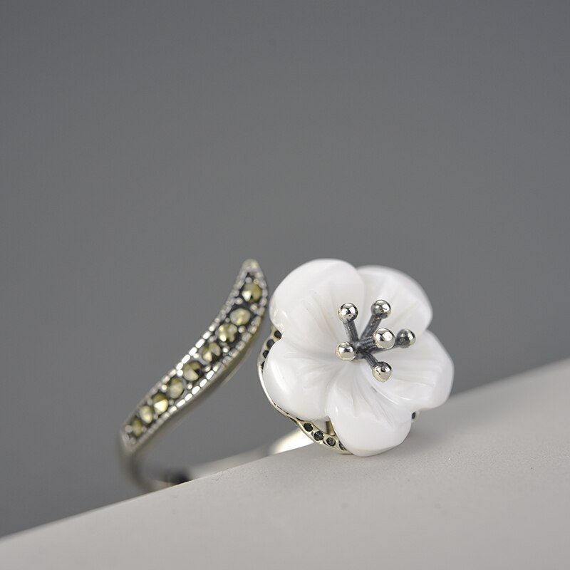 Vintage Flower - Adjustable Ring