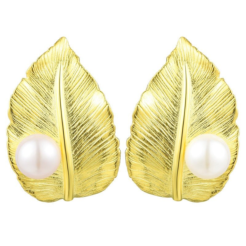 Pearly Leaf - Stud Earrings