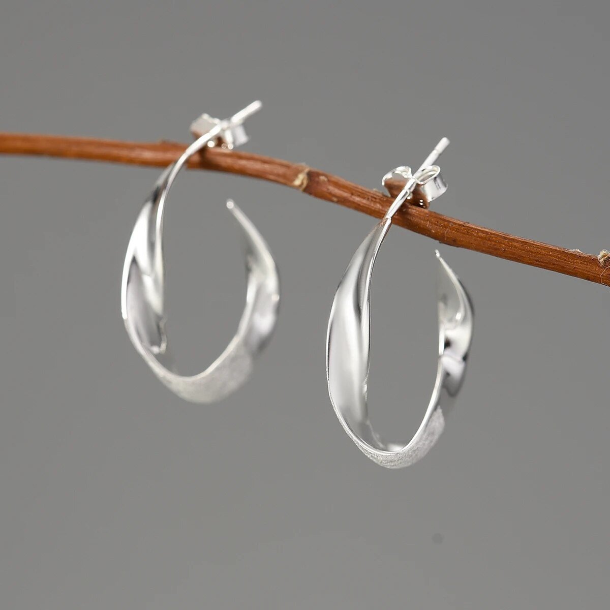 Curled Leaf  - Hoop Earrings | NEW