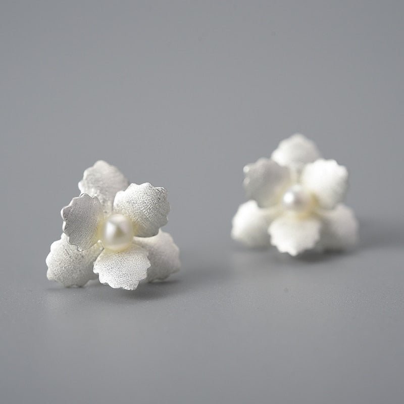 Begonia Pearl - Stud Earrings | NEW