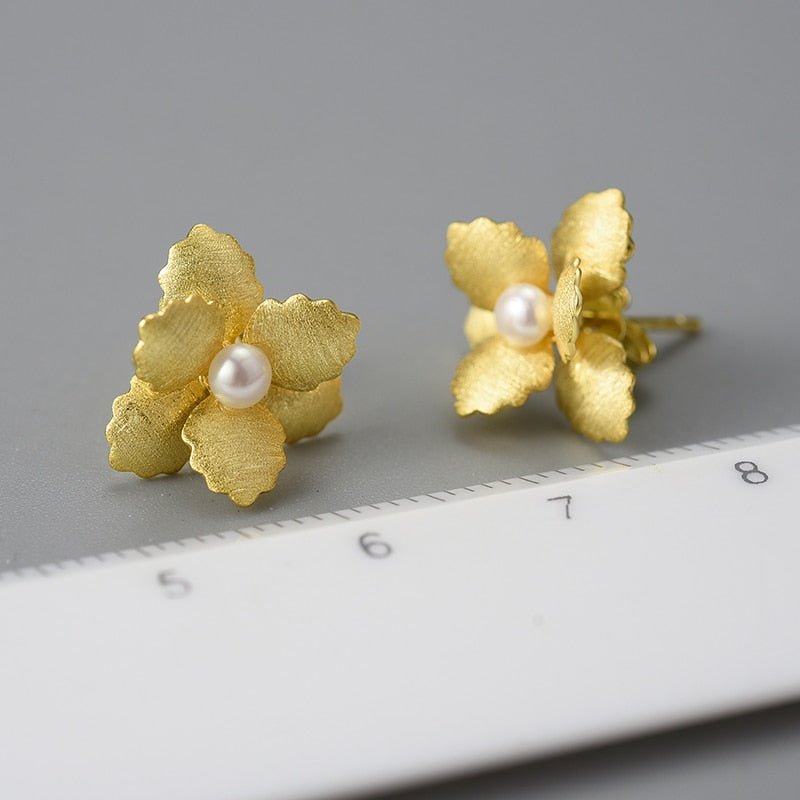 Begonia Pearl - Stud Earrings | NEW