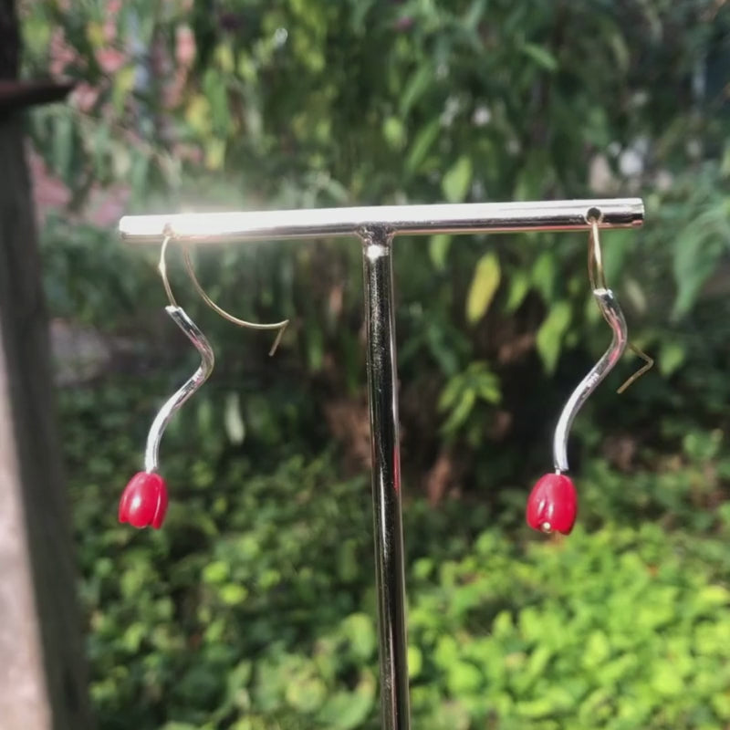 La Vie en Rose - Dangle Earrings