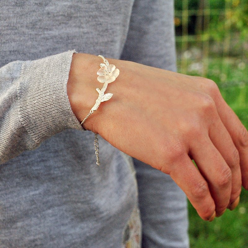 Rainy Flower - Handmade Bracelet - MetalVoque