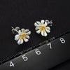 Dainty Daisy - Stud Earrings