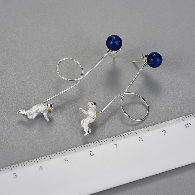 Walk me to the Moon - Drop Earrings