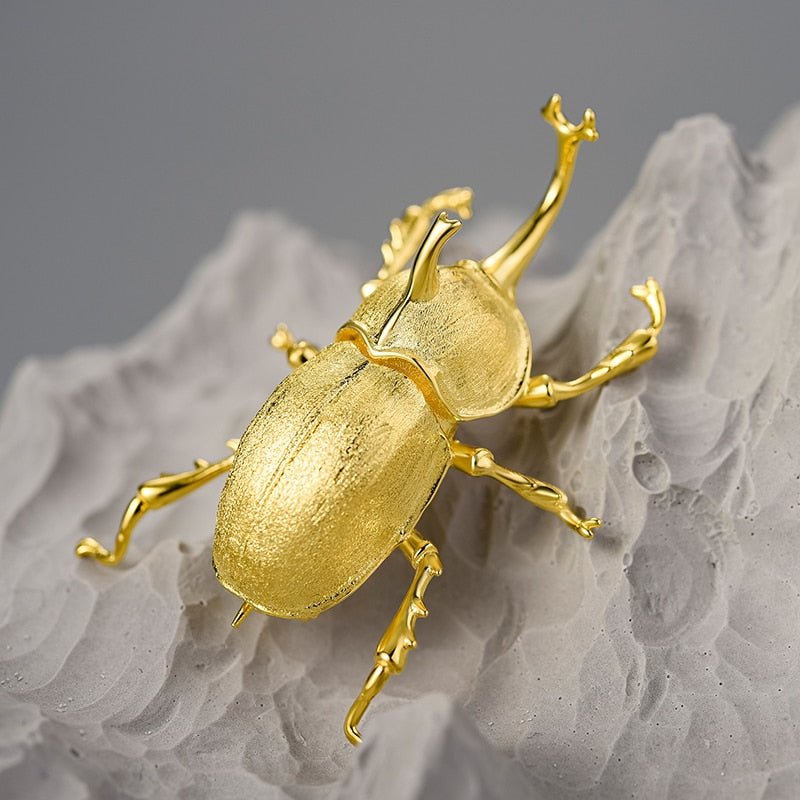 Kabutomushi - Handmade Brooch