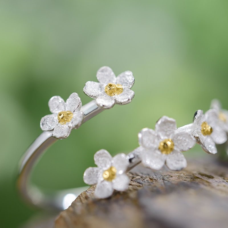Small Forget-me-not Flowers - Adjustable Ring