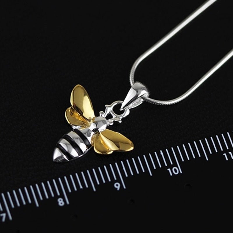 Lovely Honeybee - Handmade Pendant - MetalVoque